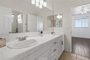 29062 Garnet Canyon, Saugus, CA 91390 - Photo 35