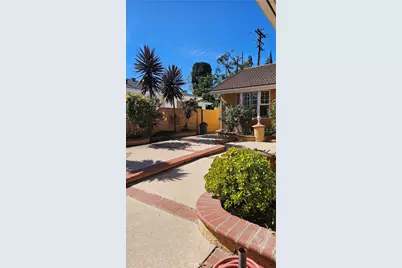 18727 Holmes, Cerritos, CA 90703 - Photo 5