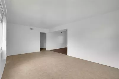 2035 W 102nd Street, Los Angeles, CA 90047 - Photo 9