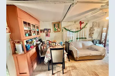 860 W 54th, Los Angeles, CA 90037 - Photo 11