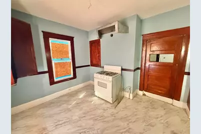 860 W 54th, Los Angeles, CA 90037 - Photo 5