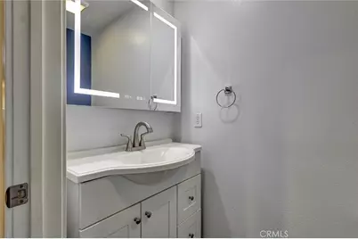 1568 W Artesia Square #E, Gardena, CA 90248 - Photo 17