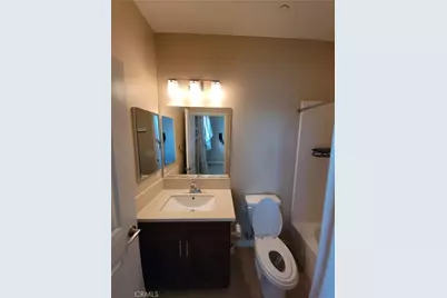 1568 W Artesia Square #E, Gardena, CA 90248 - Photo 19