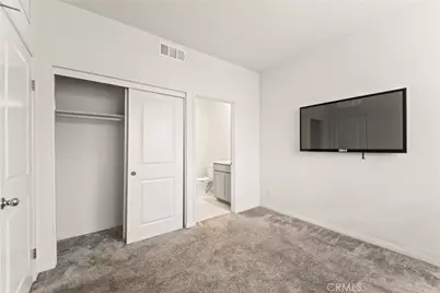 18443 Montage, Northridge, CA 91324 - Photo 7