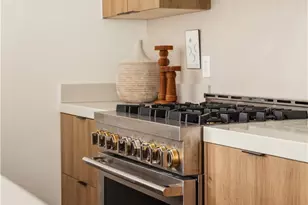 3950 Franklin Ave, Los Angeles, CA 90027 - Photo 23