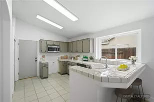 5201 Sierra Caves Ave, Bakersfield, CA 93313 - Photo 11