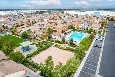 7579 Botany, Chino, CA 91708 - Photo 21