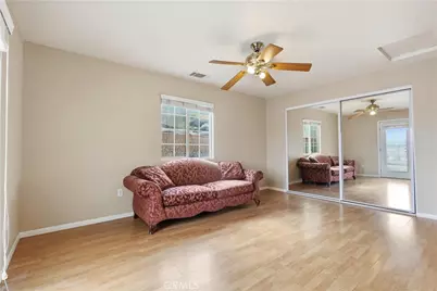 17850 Portside Ln, Victorville, CA 92395 - Photo 9