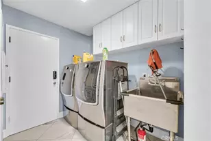 1417 W James, Anaheim, CA 92801 - Photo 19