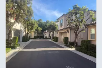 231 Bright Poppy, Irvine, CA 92618 - Photo 3