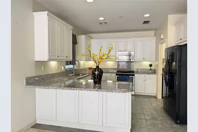 231 Bright Poppy, Irvine, CA 92618 - Photo 3