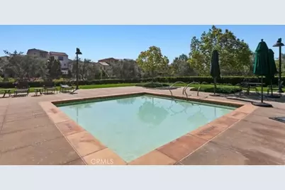 231 Bright Poppy, Irvine, CA 92618 - Photo 5