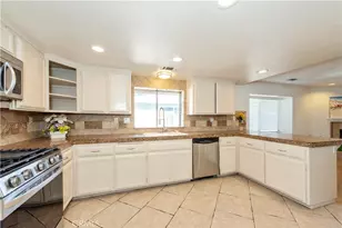 12685 Pinehurst, Victorville, CA 92395 - Photo 5