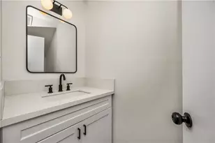 201 Racquet Club, Compton, CA 90220 - Photo 21