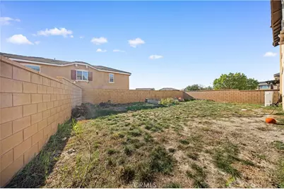 15609 Paprika Lane, Fontana, CA 92336 - Photo 9