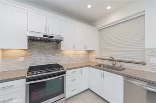 131 Damsel, Irvine, CA 92620 - Photo 9