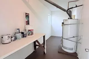 10730 Burin Ave, Inglewood, CA 90304 - Photo 37