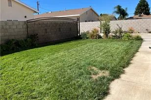 17548 Court St, Fontana, CA 92336 - Photo 11