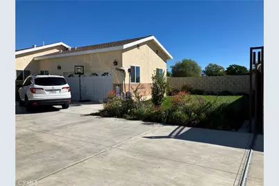 17548 Court Street, Fontana, CA 92336 - Photo 5