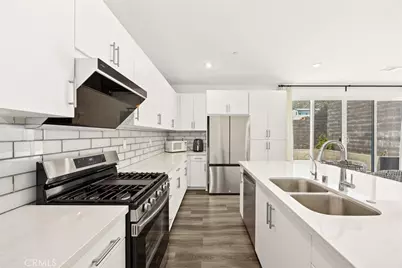 15842 Caterpillar Drive, Fontana, CA 92336 - Photo 9