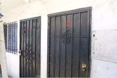 603 W 75th, Los Angeles, CA 90044 - Photo 5