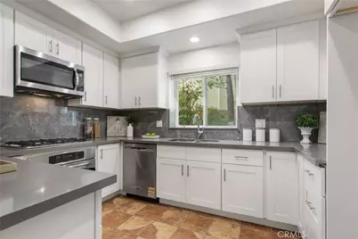 11115 Acama #101, Studio City, CA 91602 - Photo 11