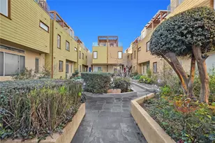 53 N Oak Ave, Pasadena, CA 91107 - Photo 3