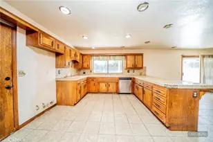 27307 Balboa Ct, Hemet, CA 92544 - Photo 9