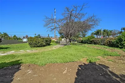 688 E Francisquito Ave, West Covina, CA 91790 - Photo 11