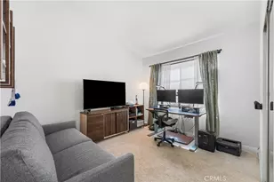 392 S Marengo, Pasadena, CA 91101 - Photo 9