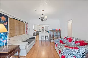 1637 W 37th St, Los Angeles, CA 90018 - Photo 9