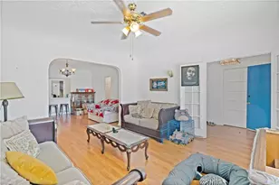 1637 W 37th St, Los Angeles, CA 90018 - Photo 7