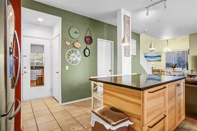 385 Owls Cove Lane, Simi Valley, CA 93065 - Photo 13