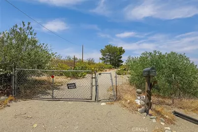 13384 Sheep Creek Road, Phelan, CA 92371 - Photo 13