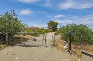 13384 Sheep Creek Rd, Phelan, CA 92371 - Photo 13