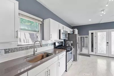 2116 S Cloverdale, Los Angeles, CA 90016 - Photo 41