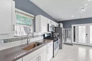 2116 S Cloverdale, Los Angeles, CA 90016 - Photo 41