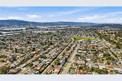 18702 Altario, La Puente, CA 91744 - Photo 35