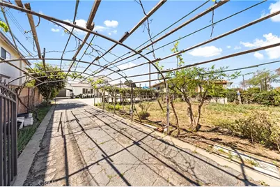 220 E Hellman, Monterey Park, CA 91755 - Photo 9