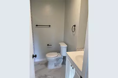 14560 Clark #102, Sherman Oaks, CA 91411 - Photo 9