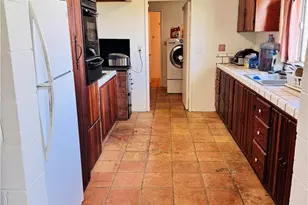 9616 Schlitz, Phelan, CA 92371 - Photo 11