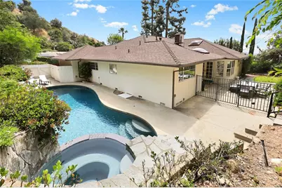 5213 Crown Avenue, La Canada Flintridge, CA 91011 - Photo 49