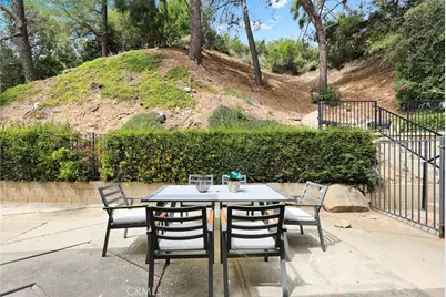 5213 Crown Avenue, La Canada Flintridge, CA 91011 - Photo 43