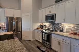 10438 7th, Hesperia, CA 92345 - Photo 7