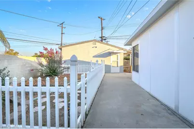 1236 E Highland Ct, Ontario, CA 91764 - Photo 25