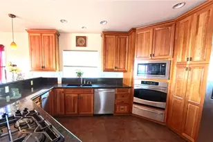 633 Sunnyhill Dr, Los Angeles, CA 90065 - Photo 7