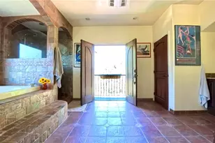 633 Sunnyhill Dr, Los Angeles, CA 90065 - Photo 3