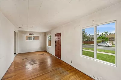 2514 Exposition, Los Angeles, CA 90018 - Photo 9