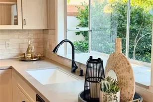 2214 Vista Hogar, Newport Beach, CA 92660 - Photo 17