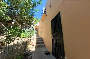 641 Sunnyhill Dr, Los Angeles, CA 90065 - Photo 19